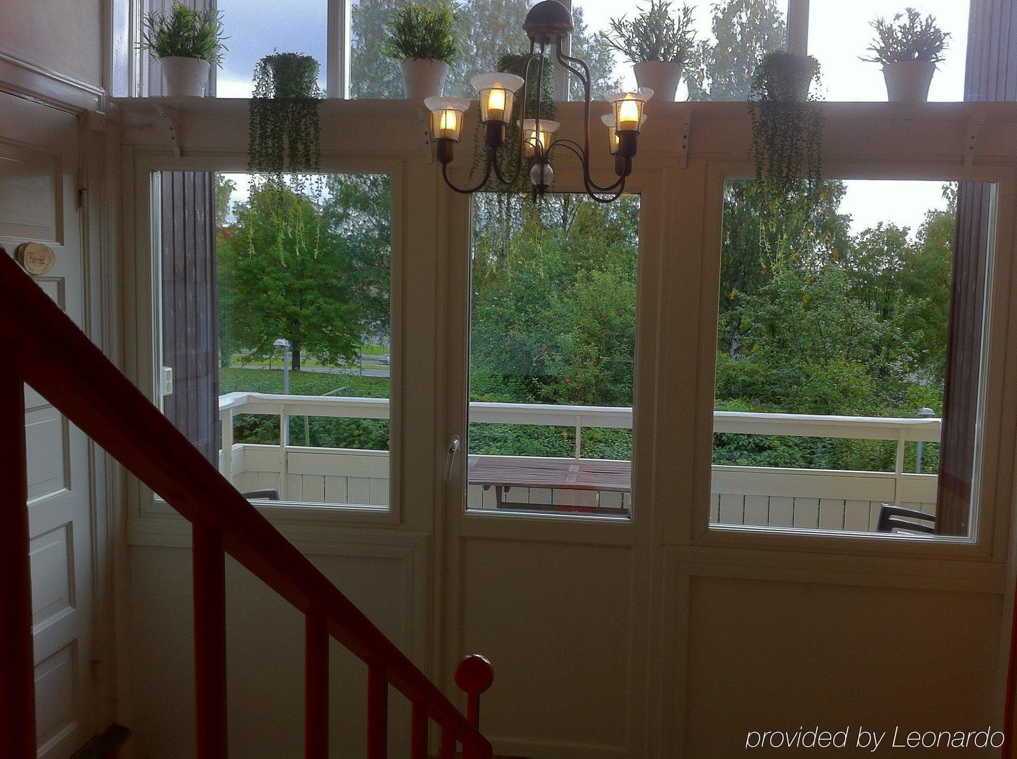 Hotell Stensborg Шеллефтео Экстерьер фото